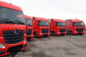 Cartrans Ploiesti a cumparat încă zece camioane Mercedes Euro6