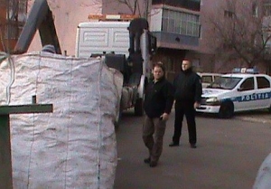 Politia Locala i-a potolit pe tiganii care colectau deseuri pe strada Soldat Erou Arhip Nicolae