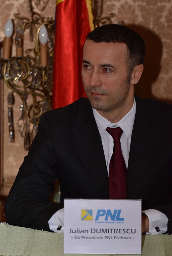 Iulian Dumitrescu, PNL Prahova - Pesedistii de la CJ Prahova se tem de fondurile europene ca dracul de tamaie
