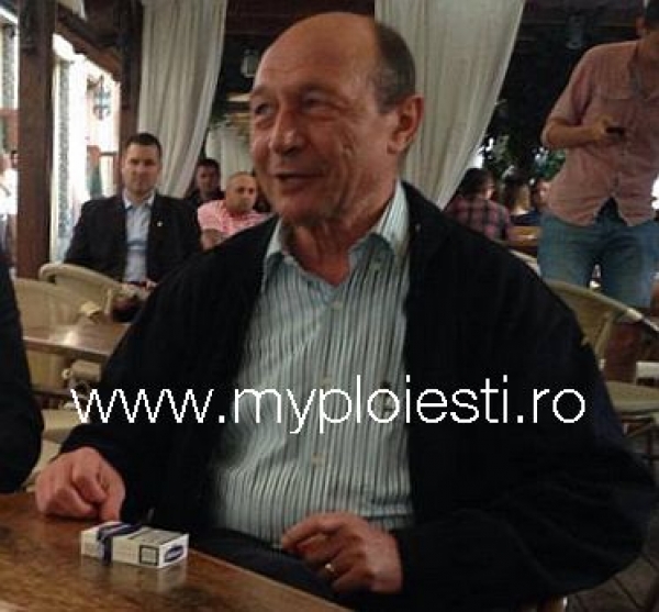 Ce fumeaza Traian Basescu? Acum stim! Tigari facute la Ploiesti