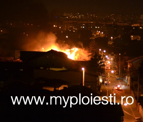 Incendiu DE PROPORTII in Ploiesti - FOTO si VIDEO